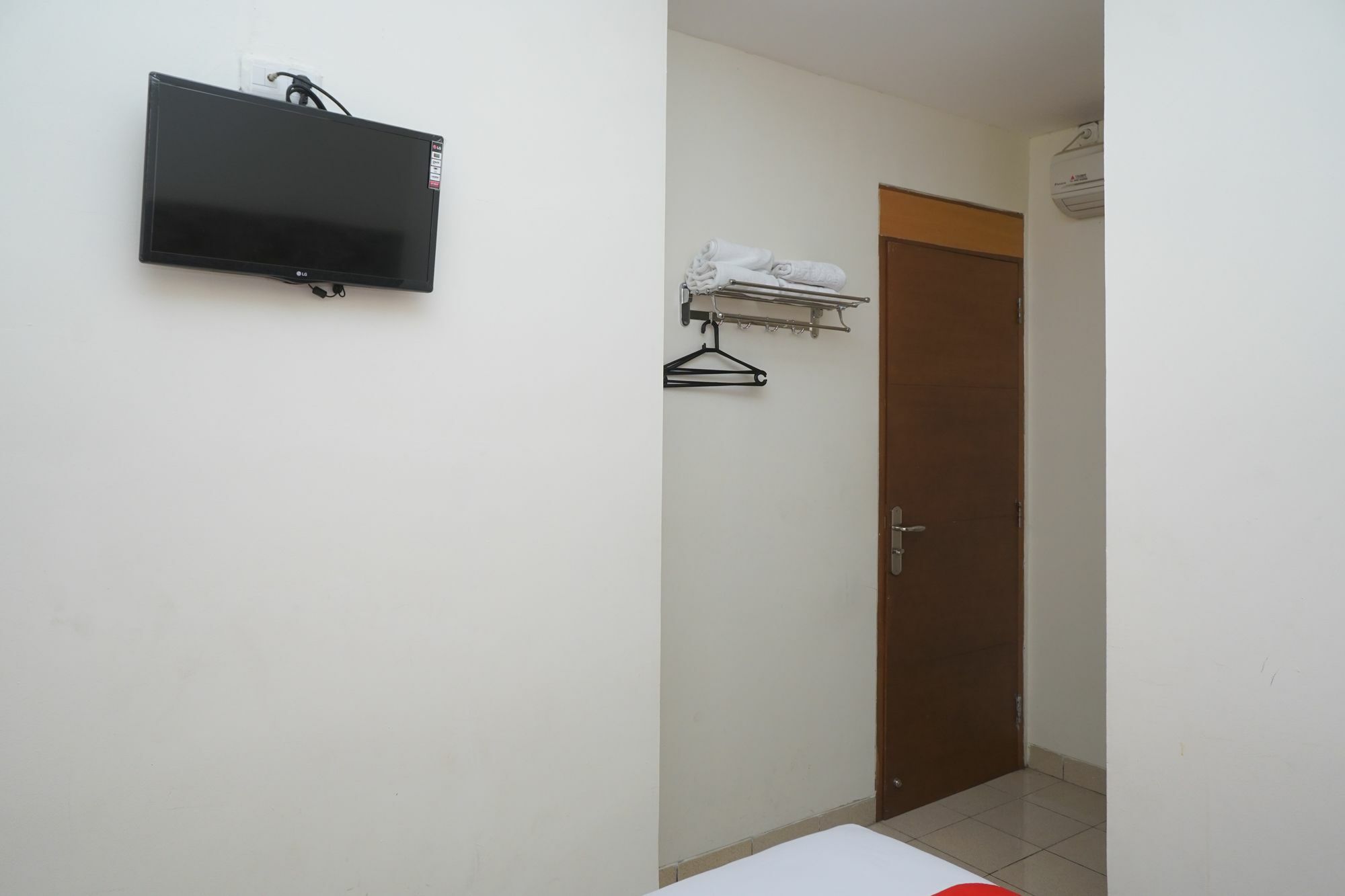 Reddoorz Plus @ Ciumbuleuit Area Bandung Esterno foto