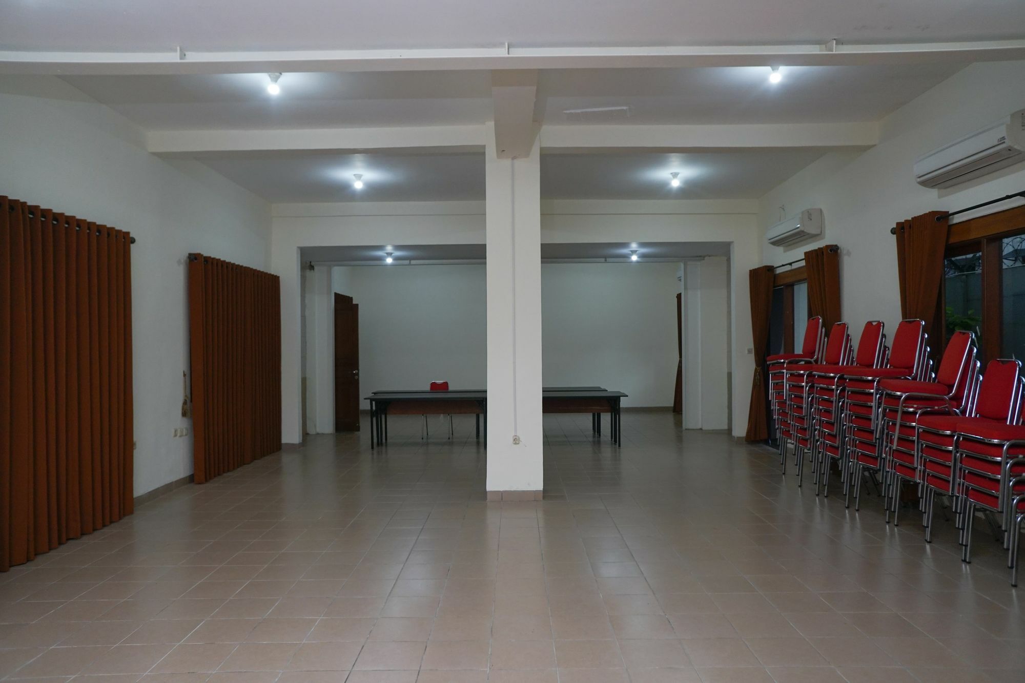 Reddoorz Plus @ Ciumbuleuit Area Bandung Esterno foto
