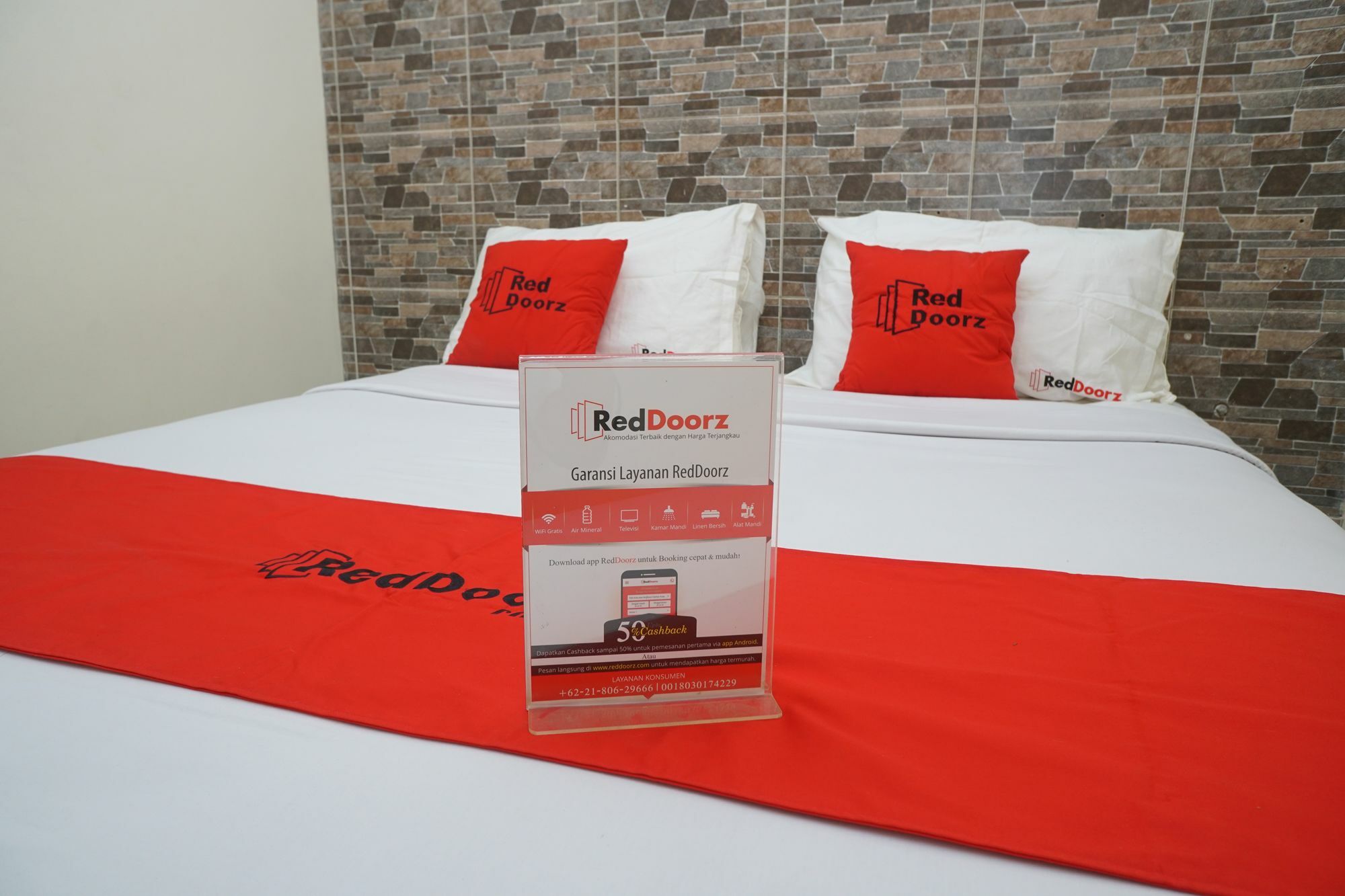 Reddoorz Plus @ Ciumbuleuit Area Bandung Esterno foto