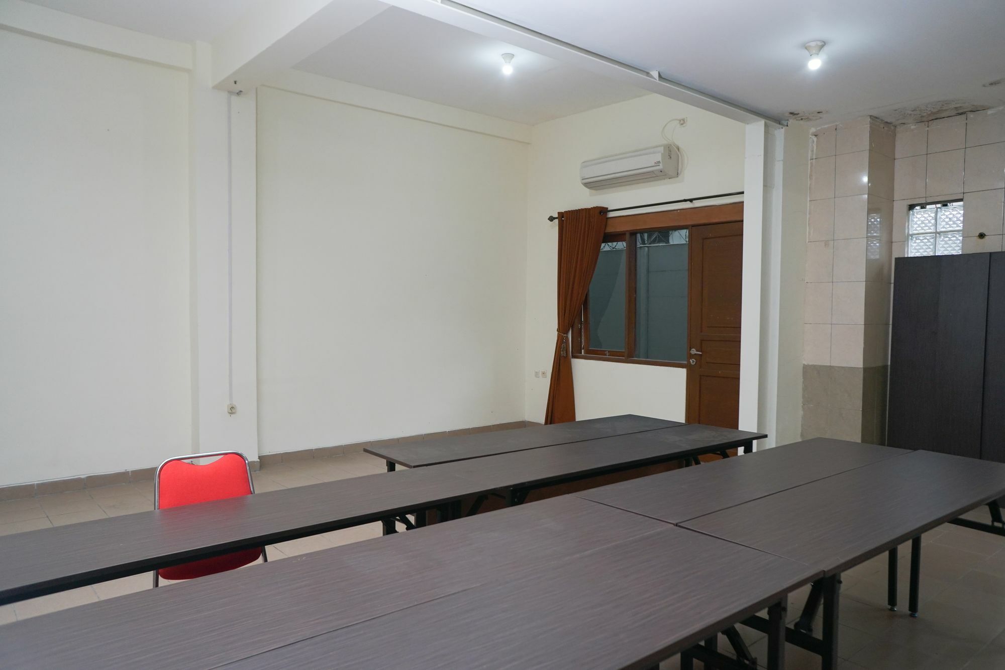Reddoorz Plus @ Ciumbuleuit Area Bandung Esterno foto