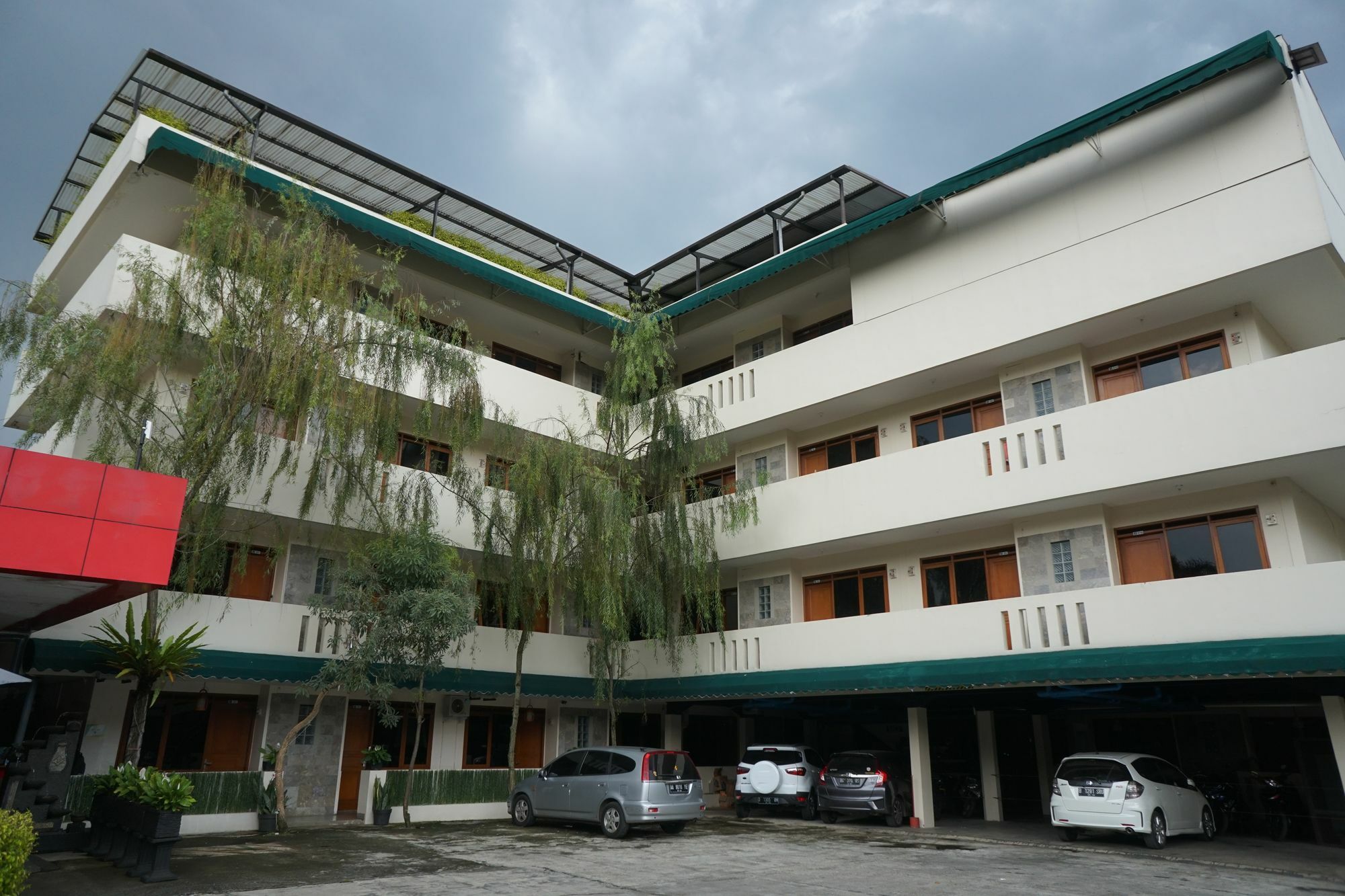 Reddoorz Plus @ Ciumbuleuit Area Bandung Esterno foto